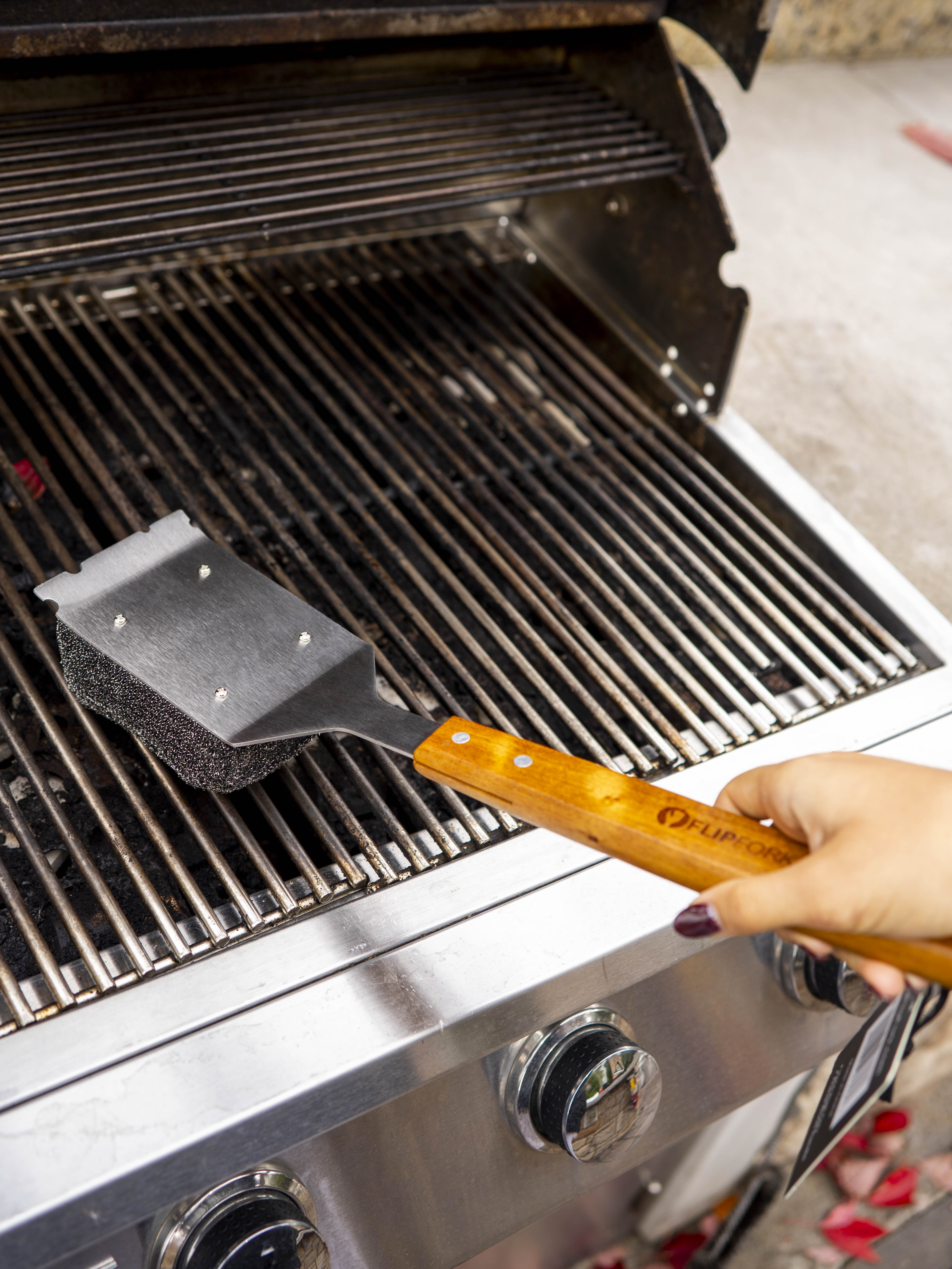 Bristle Free Grill Brush & Scraper